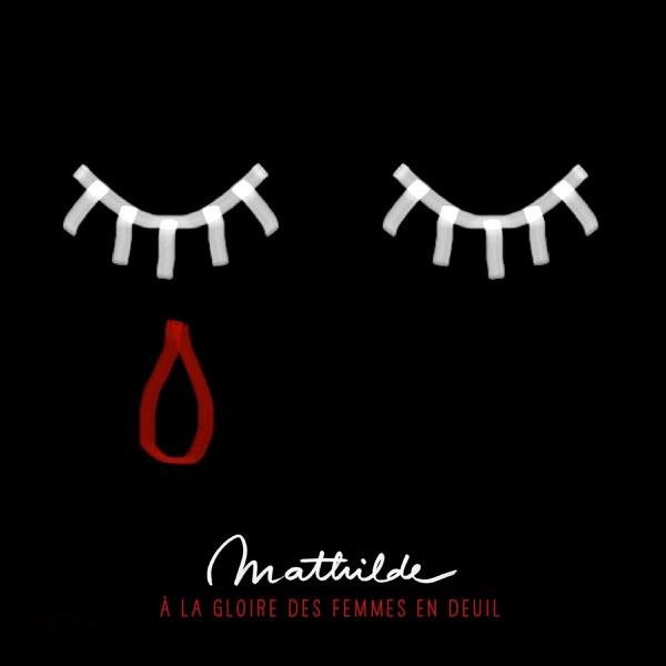 A la gloire des femmes en deuil